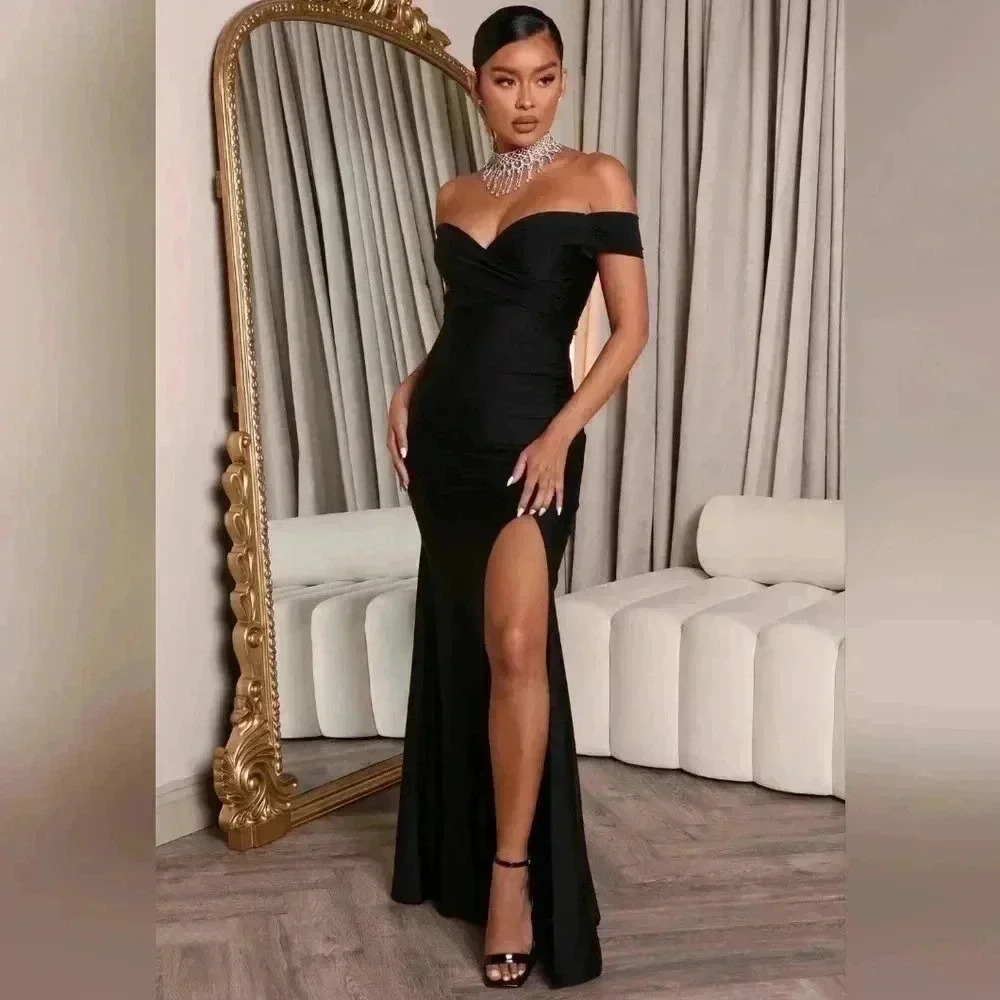 Fashion Nova Romantic Nights Maxi dress- Nwt size Large